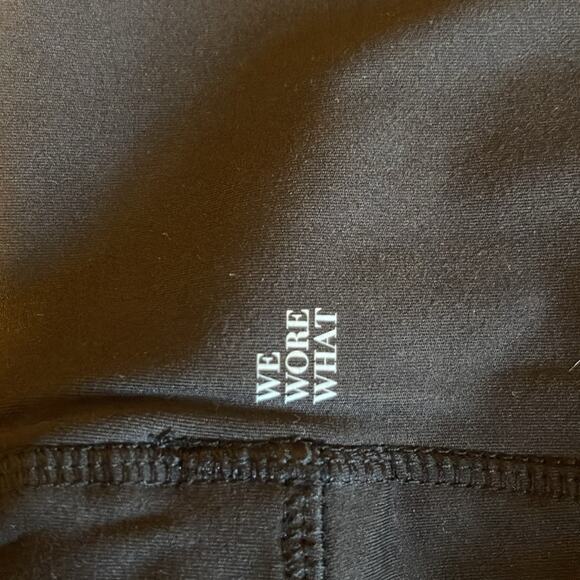 WeWoreWhat Women's Solid Biker Shorts Black Medium NWT - Picture 4 of 6